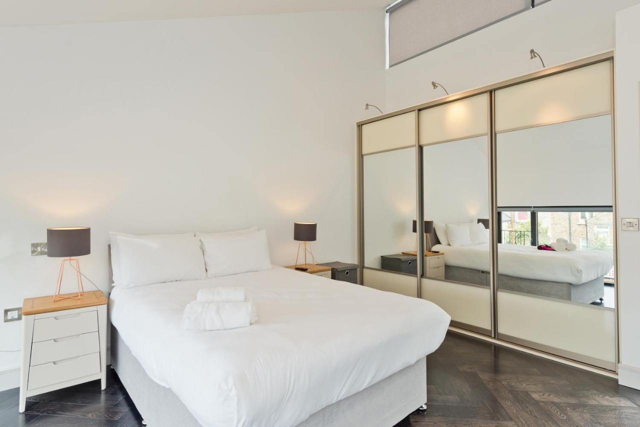 The Van Morrison Suite - Hiphipstay Dublin Extérieur photo
